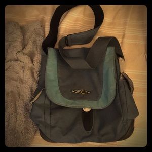 Keen Messenger Bag